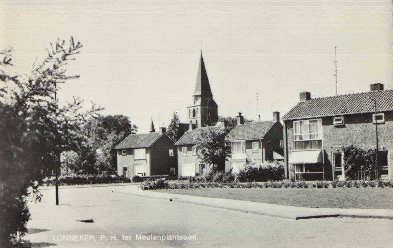 P.H. ter Meulenplantsoen Lonneker.jpg