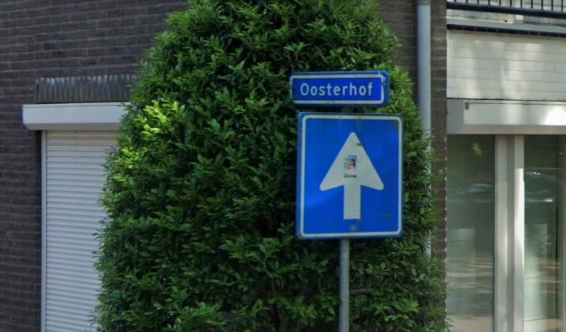 Oosterhof straatnaambord.jpg