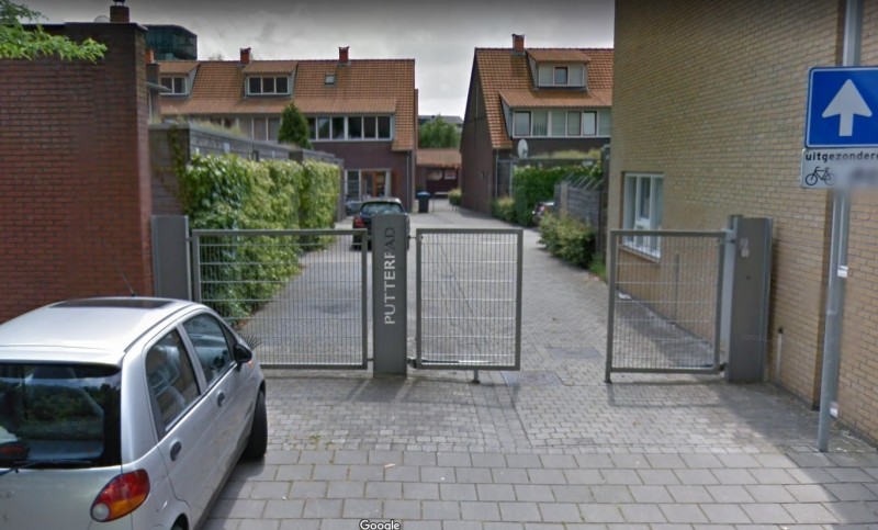 Putterpad vanaf Dr. van Damstraat.jpg