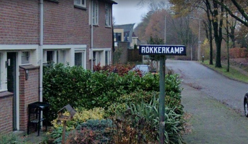 Rökkerkamp straatnaambord.jpg