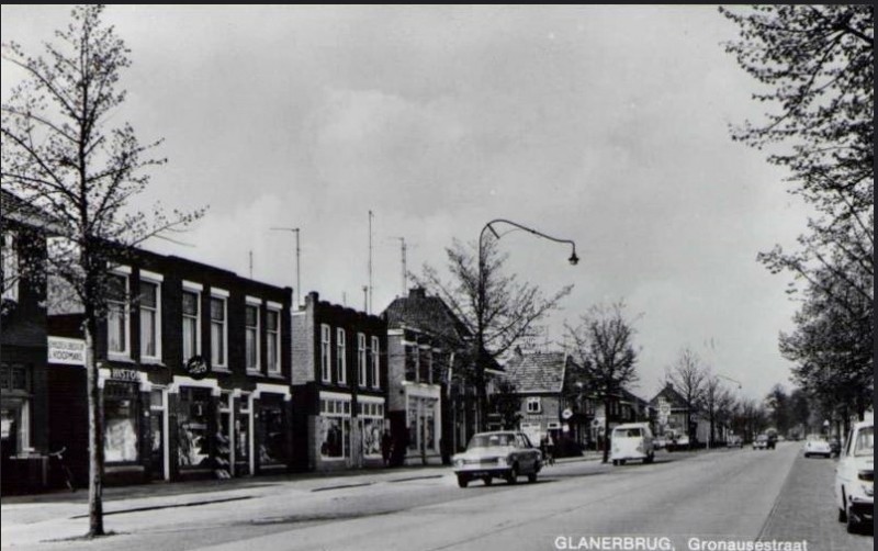 Rijksweg 135 later Gronausestraat 1086 Schildersbedrijf Koopmans 1969.jpg