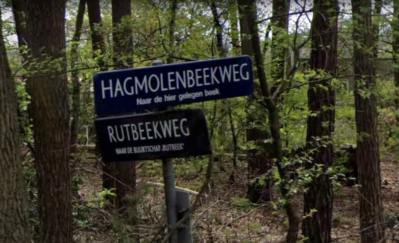 Rutbeekweg straatnaambord.jpg