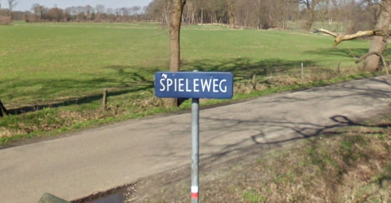 Spieleweg straatnaambord.jpg