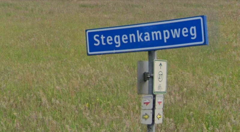 Stegenkampweg straatnaambord.jpg