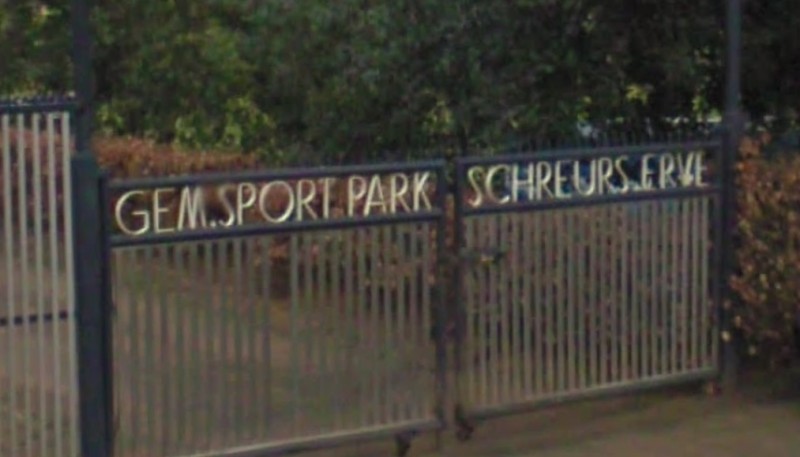 Sportpark Schreurserve hek vanaf Minkmaatstraat.jpg