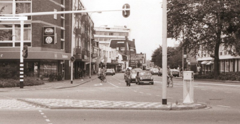 Hengelosestraat 32 hoek Deurningerstraat 1 garage Kokkeler 1986.jpg