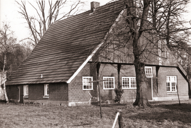 Zonnebloemweg boerderij Erve Het Kotkamp 1976.jpeg