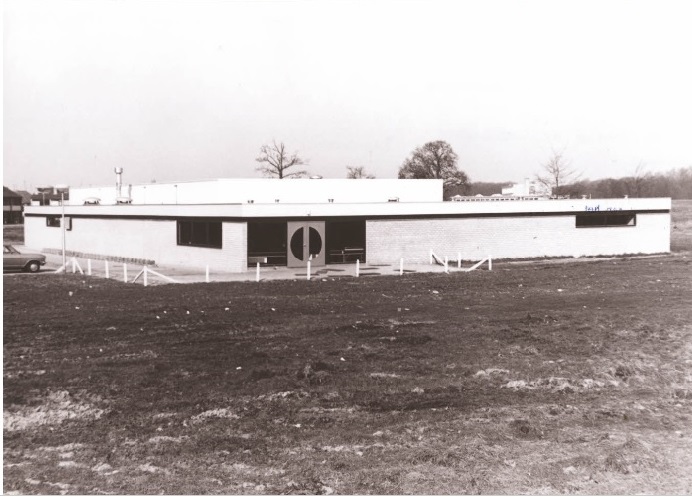 Hoge Boekelerweg Zwembad  instructiebad Park Stokhorst 15-3-1973.jpg