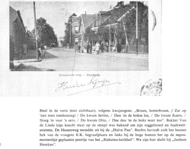 Gronausestraat vroeger Gronauscheweg en nu Espoortstraat 175. Rechts houten hek van RK begraafplaats.jpg