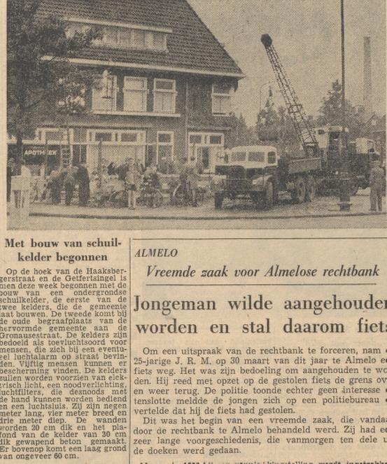 Haaksbergerstraat 229 bouw schuilkelder krantenfoto Tubantia 20-8-1958.jpg