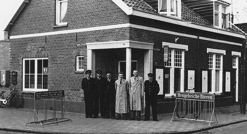 Veldstraat 50 hoek Gagelstraat Glanerbrug postkantoor.jpg