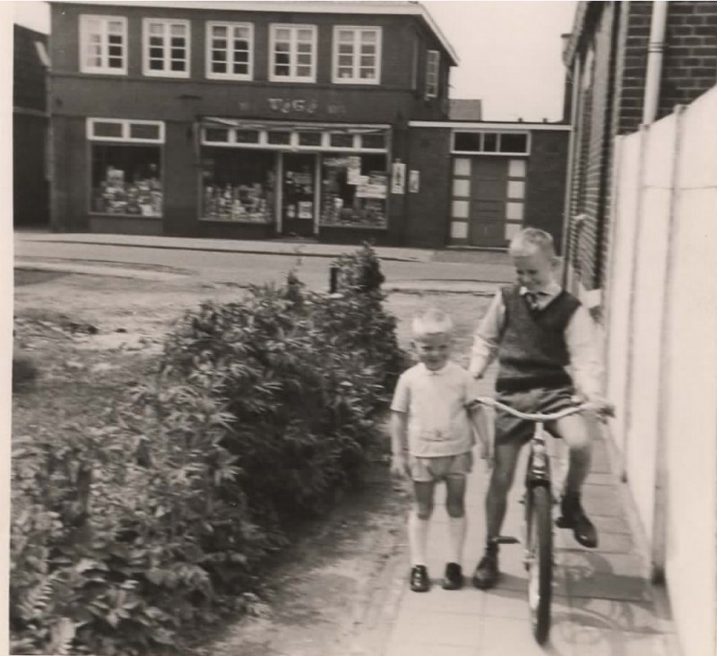 Dr. Stamstraat 28 Vege winkel Prins.jpg