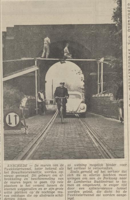 Lambertus Buddestraat Parkweg Bouwhuistunneltj of Twekkelertunnel krantenfoto Tubantia 30-8-1967.jpg