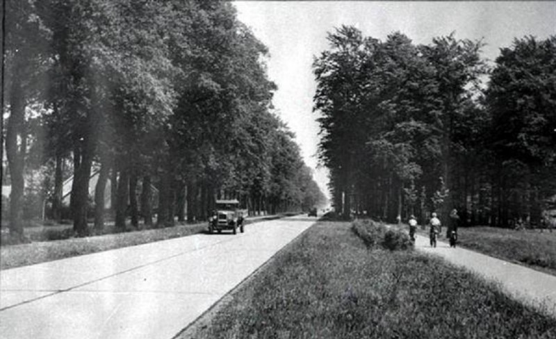 Rijksweg of Rijksstraatweg (later Gronausestraat)..jpg