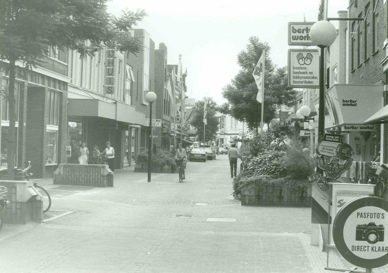 De Heurne 45 vroeger Oldenzaalsestraat 81 Bertus Workel 1985.jpg