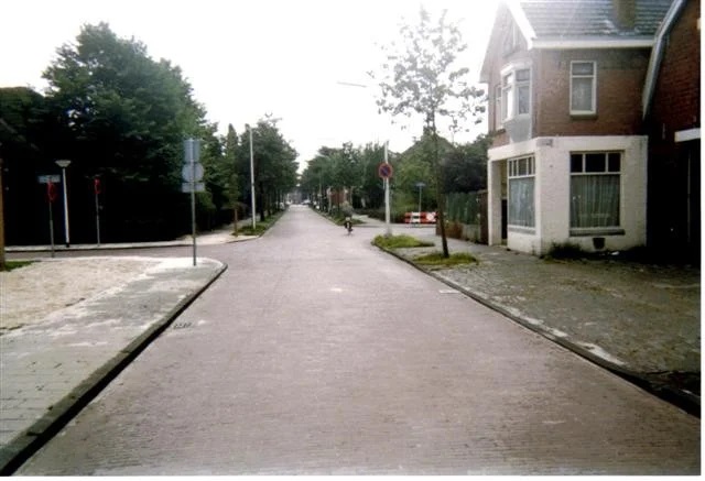 Schoolstraat 8 pand kolenhandel Van der Veen 1980.jpg