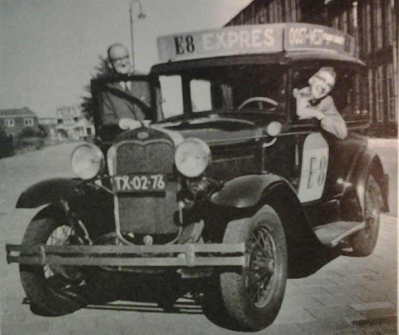 Burgemeester W.Thomassen achter het stuur richting Den Haag ivm snelweg E8.jpg