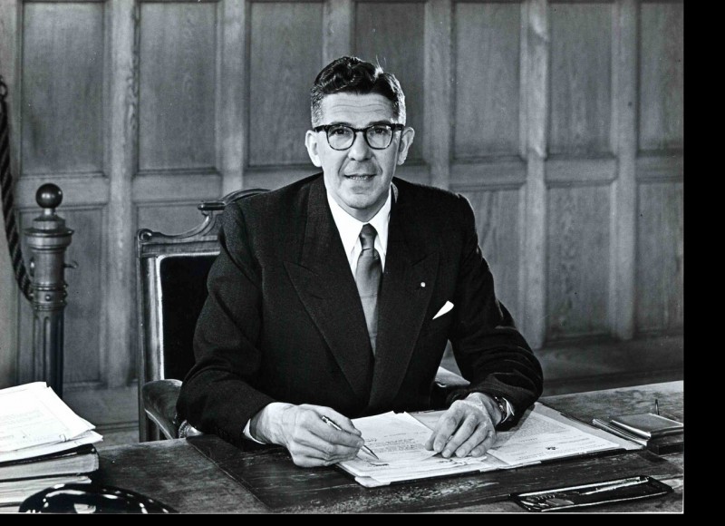 Burgemeester Wim Thomassen van Enschede ( 01-05-1958 tot 16-04-1965).jpg