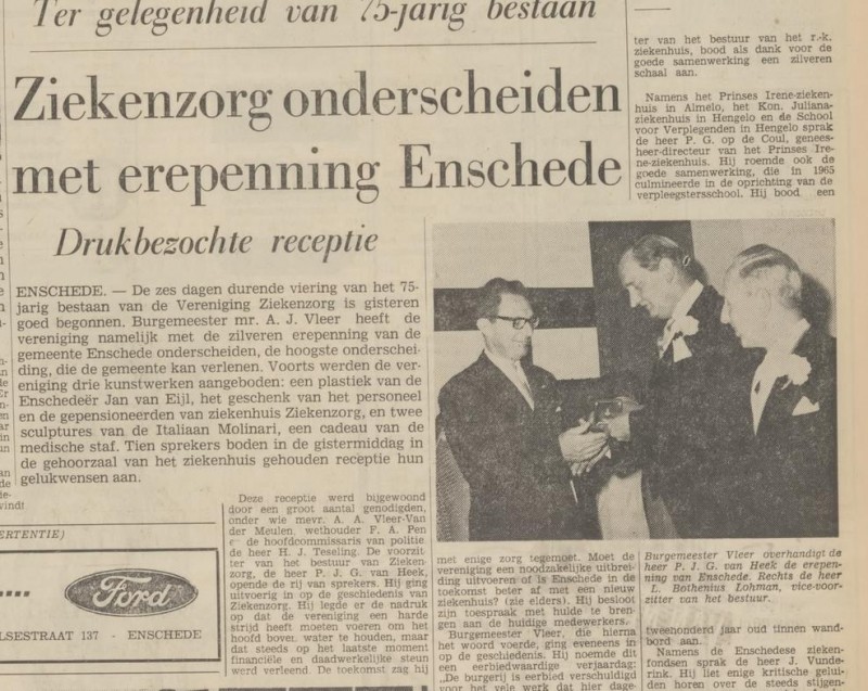 Vereniging Ziekenzorg krijgt erepenning Gemeente Enschede bij 75 jarig bestaan krantenbericht Tubantia 2-6-1967.jpg