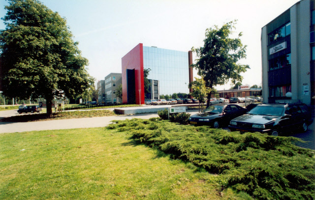 Hengelosestraat 549 Kantoren op het Business & Sciencepark (B&S-park) met o.a. kantoor van Beltman Architecten.jpeg