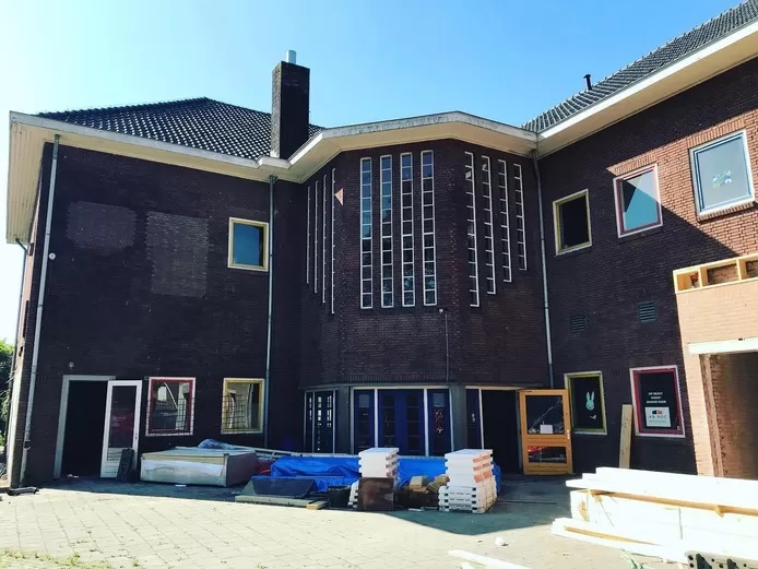 Lipperkerkstraat 341 voormalige basisschool De Lip;per achterkant.jpg