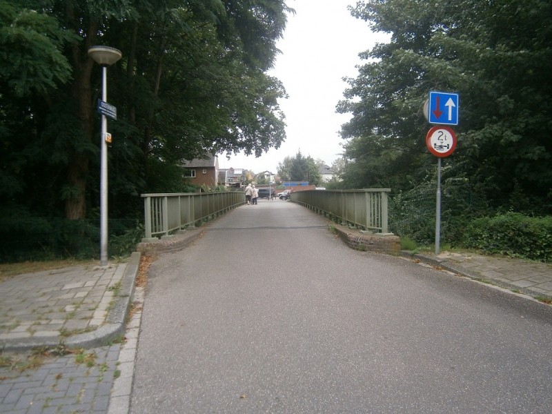 Oosterbrug van Oostveenweg naar Oosterstraat.JPG