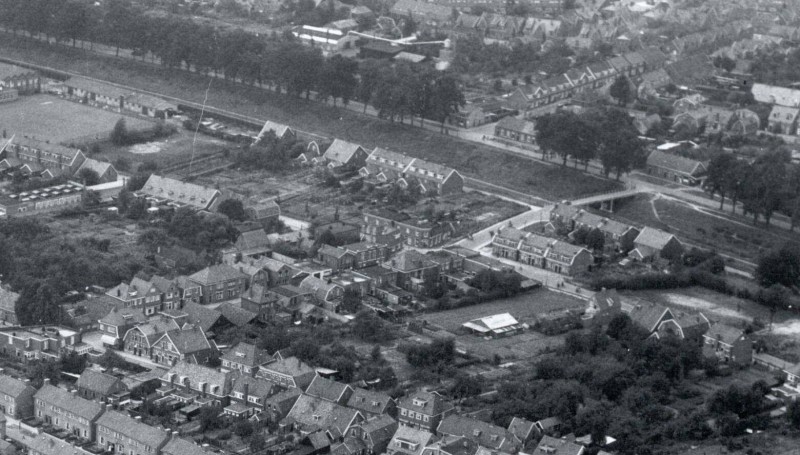 Oostveenweg Omgeving spoorlijn naar Duitsland luchtfoto.jpg