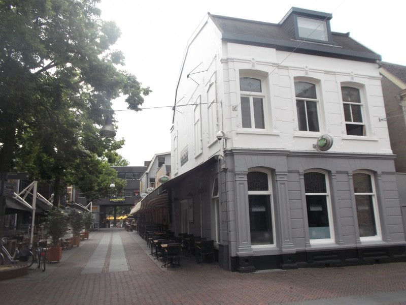 Bolwerkstraat 9 hoek Noorderhagen 22 restaurant De Tropen.JPG