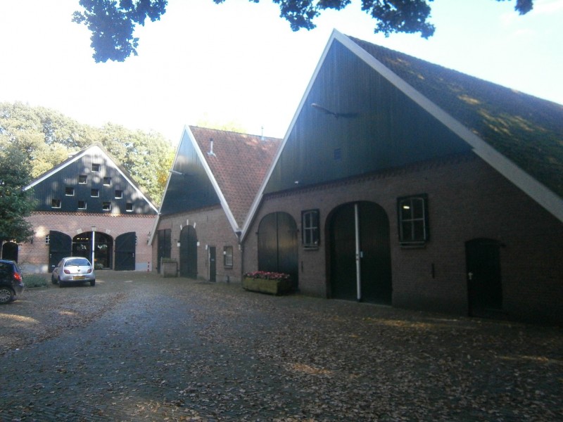 Wesselerweg 13-15 kinderboerderij en Pannenkoekenhuis Le Pompidou.. (2).JPG