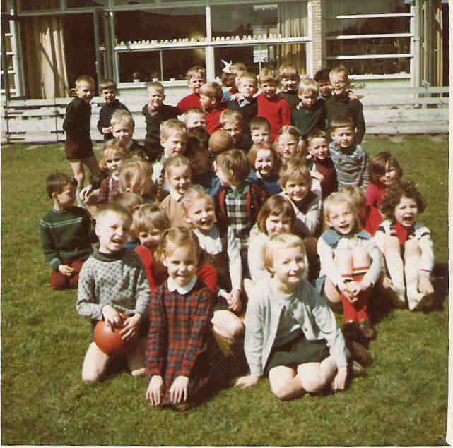 Zevensterstraat 3 Peter-Paul kleuterschool 1967.jpeg