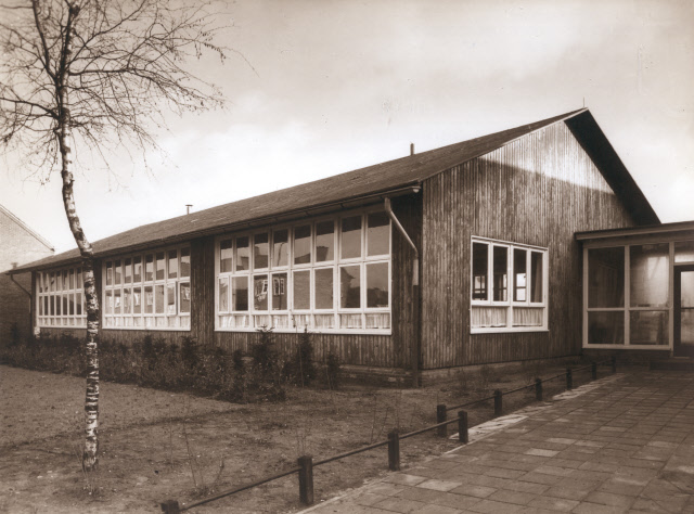 Dorpsstraat 100 Lonneker Kleuterschool Maria Goretti.jpeg