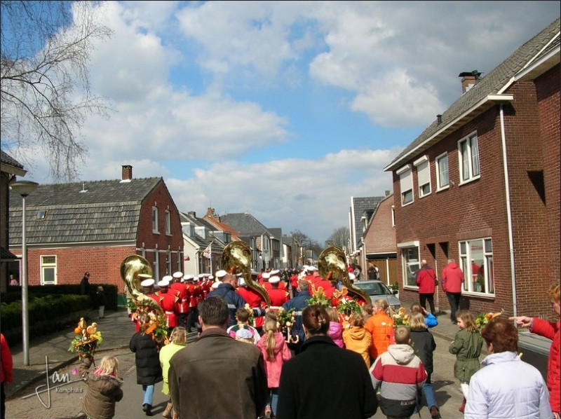 Dr. Stamstraat 48 Glanerbrug 2006 - Palmpasenoptocht.jpg