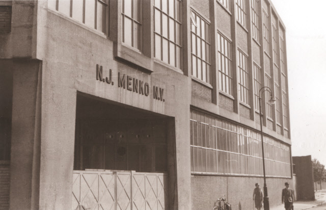 Kalanderstraat 37 Voormalig fabriekgebouw van N.V. N.J. Menko. 1967.jpeg