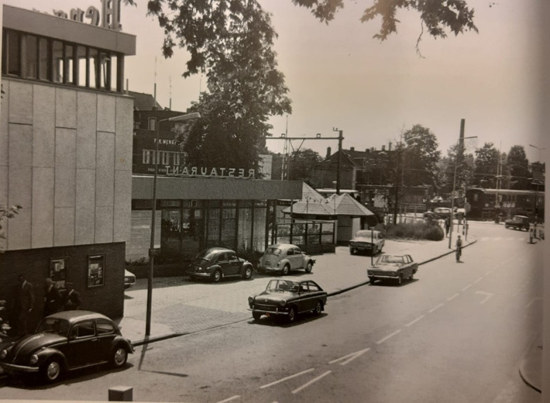 Molenstraat 6 Wiener Café en boven Western saloon 1970.jpg