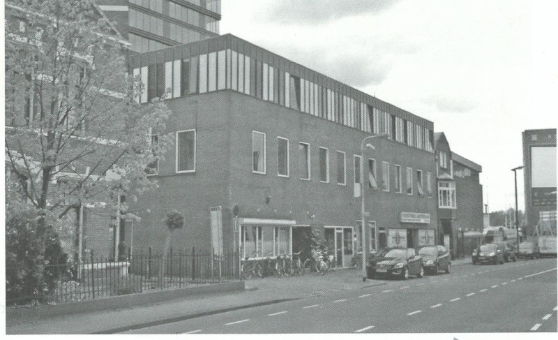 Molenstraat 22 hoek Kloosterstraat vroeger Hotel Zwijnenberg.jpg