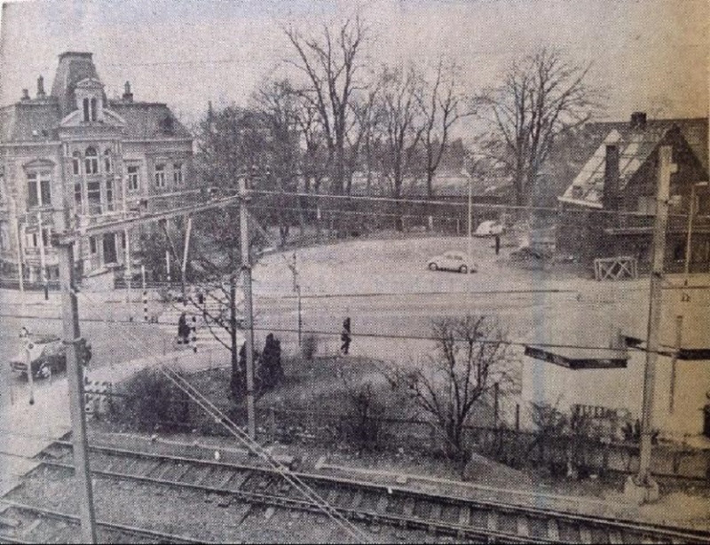 Molenstraat 1-3-5 hotel Twente al verdwenen en stonden de andere panden, villa Kleiboer en op 5 het huis van dierenarts Breukink 1972.jpg