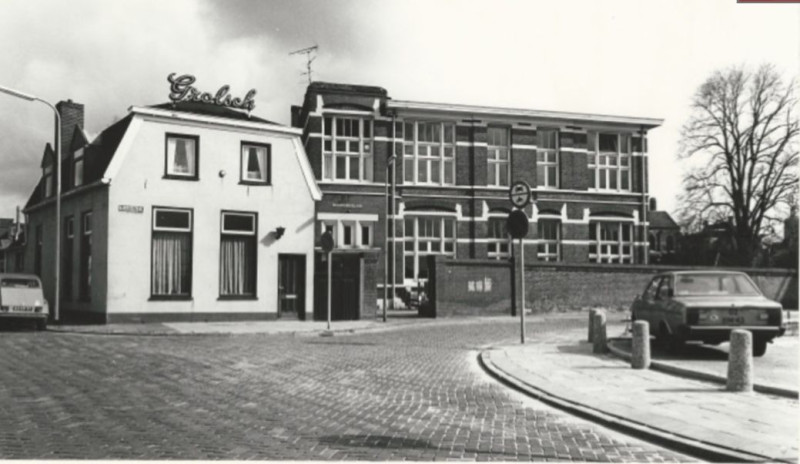 Kloosterstraat 4 Catharina MAVO. 2-4-1980.jpg