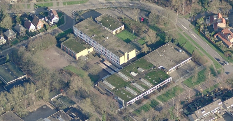 Kotkampweg 188 ROC school met gymzalen luchtopname.jpg