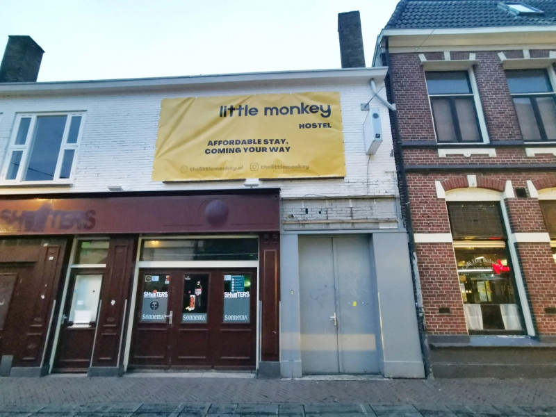 Stadsgravenstraat 17 hostel Little Monkey.jpg