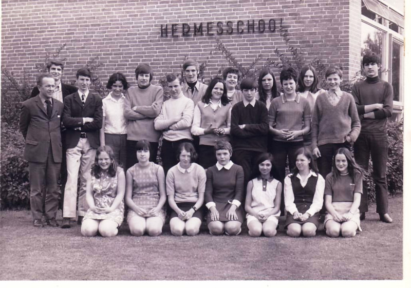 Deppenbroekstraat 4 Hermesschool klassefoto schooljaar 1968-1969.jpeg
