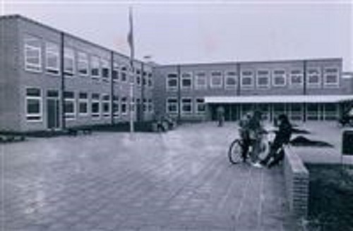 Geessinkweg 100 Dr. Arienscollege.jpg