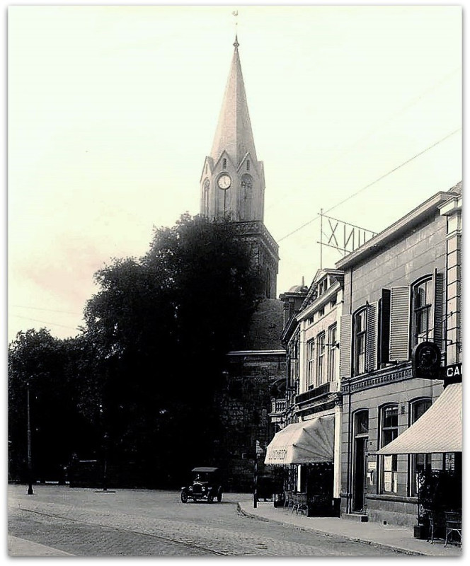 Langestraat 62 richting Oude Markt omstreeks 1929.jpg