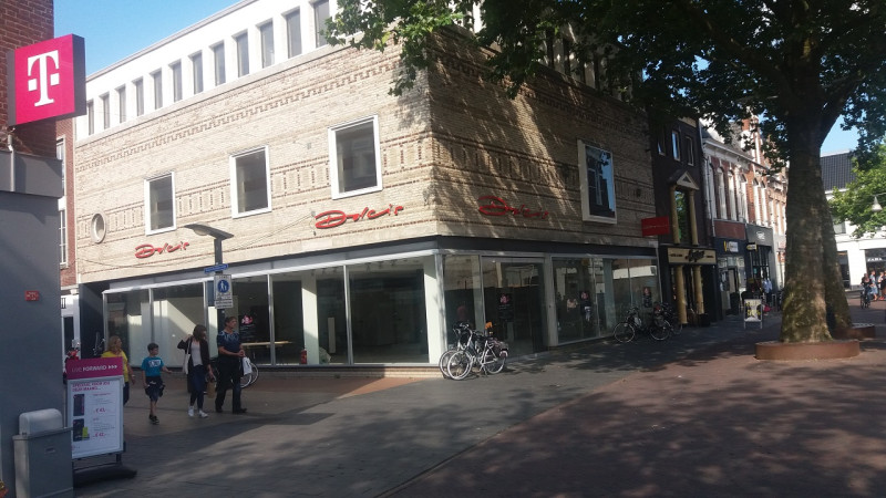 Langestraat 14 hoek Haverstraatpassage schoenenzaak Dolcis.jpg