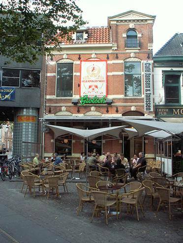 Oude Markt 10 café Jansen en Janssens.jpg