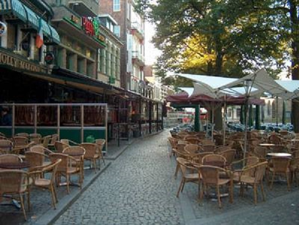 Oude Markt 11 terras Molly Malone.jpg