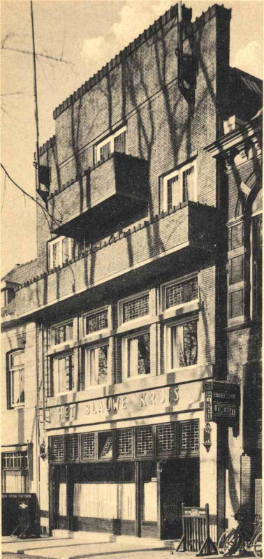 Markt 12  Afdelingsgebouw van N.C.G.O.V. Het Blauwe Kruis (geheel onthouders) 1910..jpg