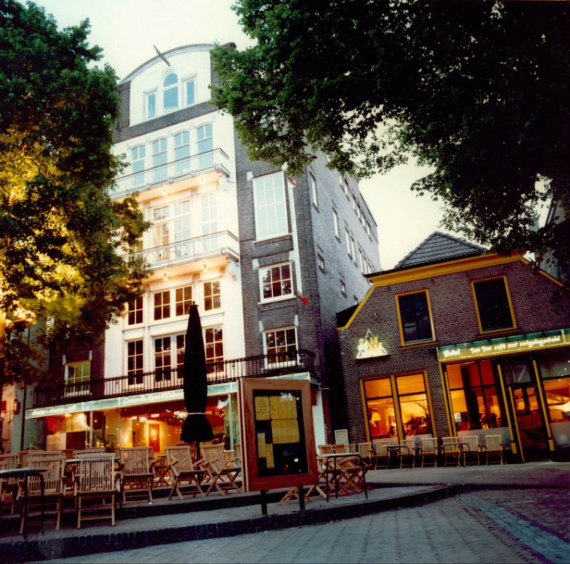 Oude Markt 15-17 Concordia kunst & cultuur cinema & theater. en cafe Sam Sam.jpg