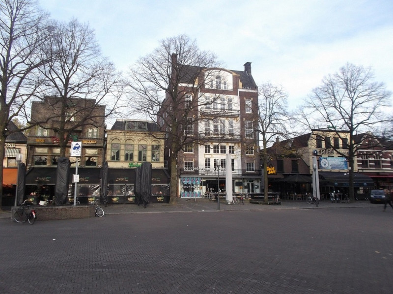 Oude Markt 15-17 theater Concordia  en restaurant SamSam.JPG