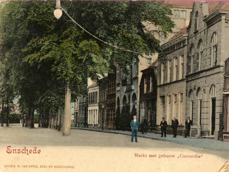 Markt 15-17-18 o.m. gebouw Concordia. 1903.jpg