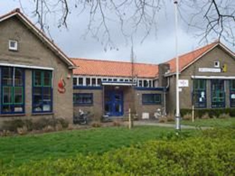 J.P. Coenstraat 9 Prins Bernhardschool.jpg